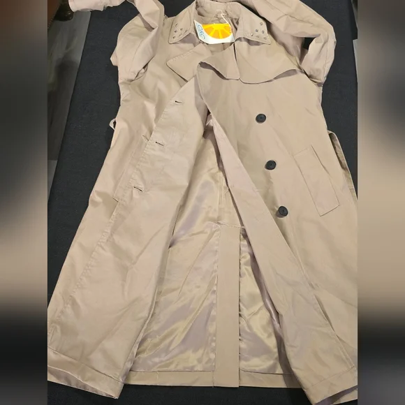 C&C California Light Tan Trench Coat - Picture 10 of 11